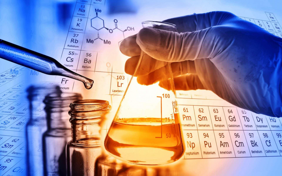 Patru menţiuni la naţionala de Chimie