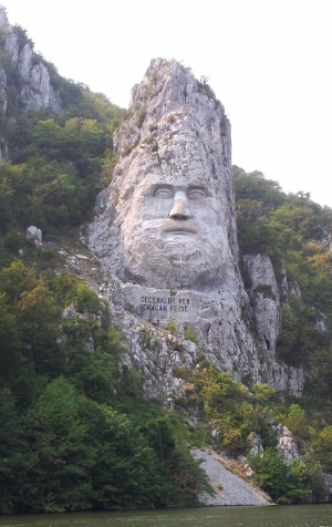 Cele mai impresionante MONUMENTE din lume. Pe listă se află şi o sculptură din România
