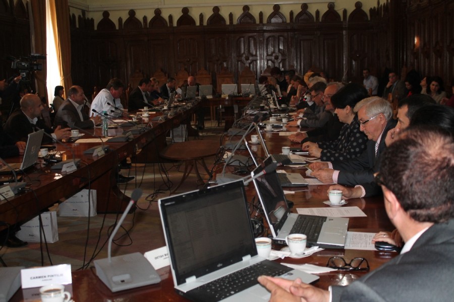 Şedinţă extraordinară a consilierilor judeţeni. VEZI ce proiecte de hotărâre se află pe ordinea de zi a întrunirii