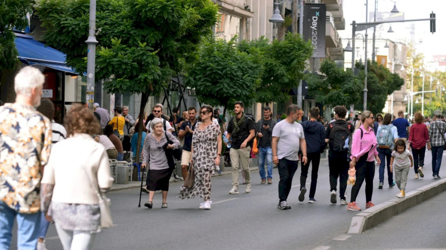 Populaţia României, în continuă scădere