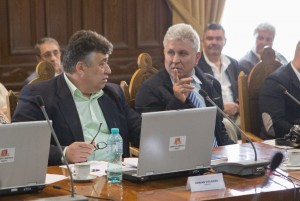 După SCANDALUL din CJ, consilierul judeţean Gheorghe Mănăilă (PP-DD) este DAT AFARĂ din partid