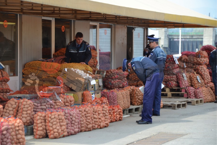 SUTE DE FIRME gălăţene în VIZORUL POLIŢIŞTILOR