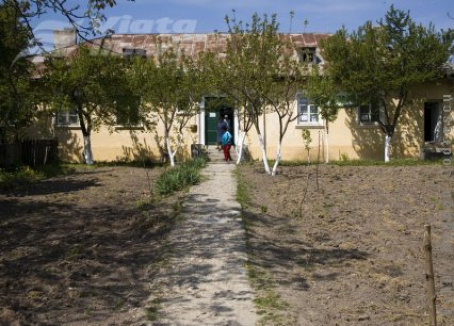 Urgenţă jurnalistică la dispensarul Vlădeşti