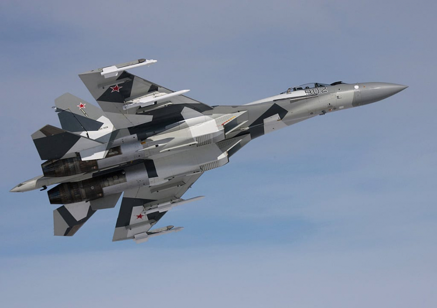 Incident deasupra Mării Negre - Avion polonez, interceptat de un Suhoi SU-35