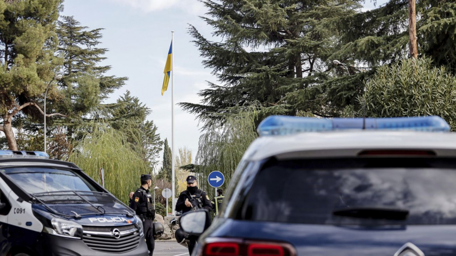 „Pachete însângerate” pentru ambasade ucrainene