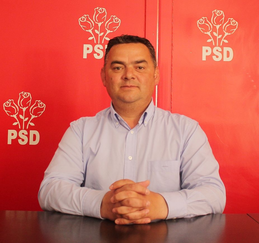 Un primar de viitor pentru o comună în dezvoltare. ILIE DĂNUȚ - omul cu proiectele, nu cu vorbele