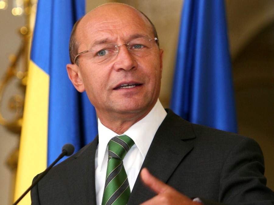UPDATE Prima ieşire publică a lui Traian Băsescu / Preşedintele a ignorat protestele 