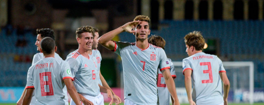 Finale internaţionale de fotbal