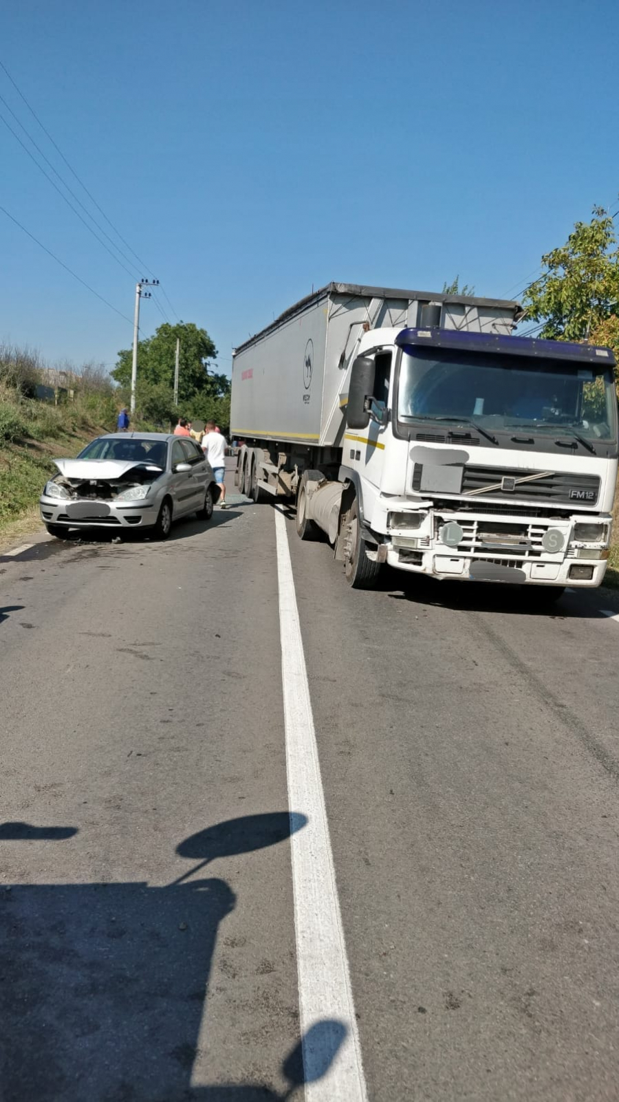 Accident în lanț pe DN26, trei persoane au ajuns la spital