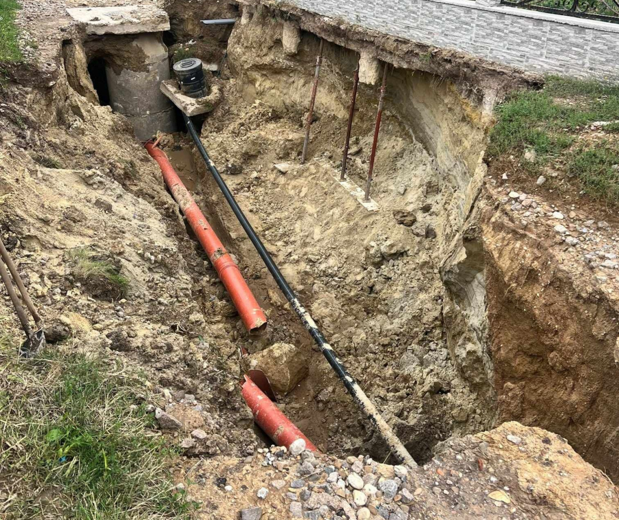 Apă nepotabilă furnizată în zonele afectate de inundaţii