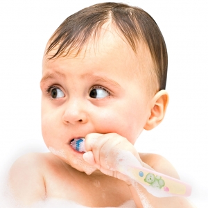 Pasta de dinţi pentru copii poate afecta sănătatea celor mici