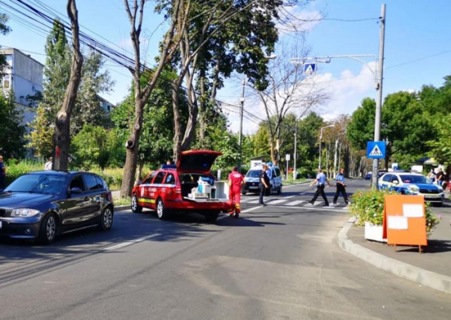 Fetiță accidentată pe strada Saturn