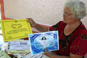 Un SIMBOL ARTISTIC al judeţului Galaţi RISCĂ să nu mai poată urca pe scenă din cauza SĂRĂCIEI