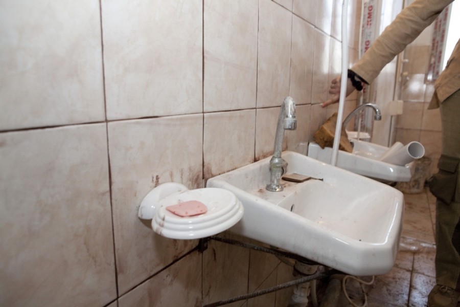 Divergenţe la Slivna: Lupte politice şi alte crampe pentru un WC