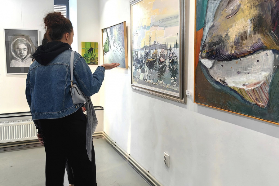 Vernisaj la Casa Artelor. Carnet cultural gălăţean
