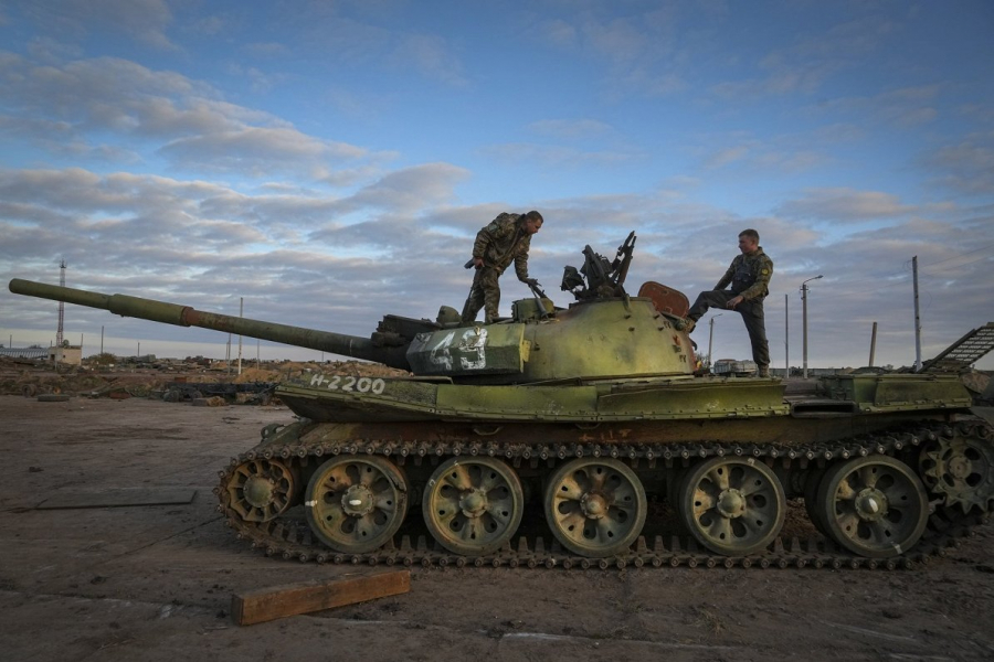 Tancurile de muzeu, folosite de ruși pe post de drone kamikaze