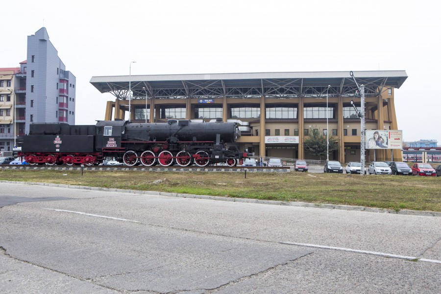 Cartierul Gării, o zonă aparent abandonată, dominată de câini (FOTO)