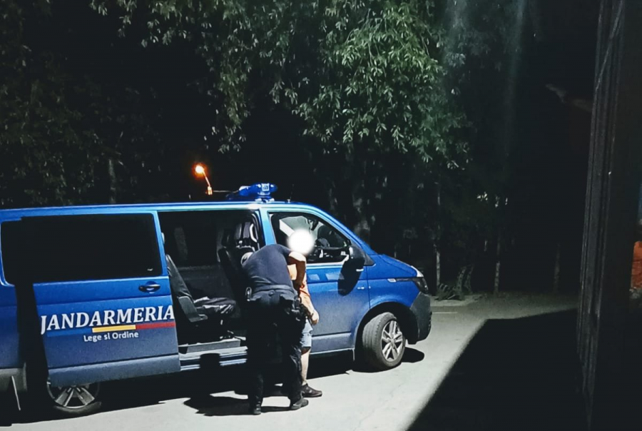 Bărbați amendați pentru că s-au păruit în public la bâlci