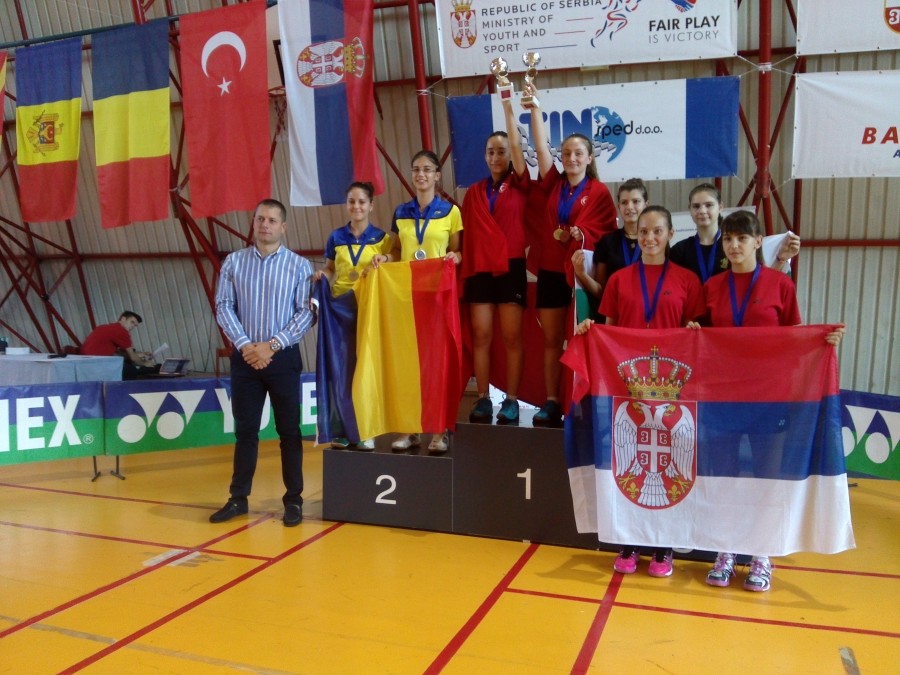 BADMINTON/ Trei gălăţeni, vicecampioni balcanici