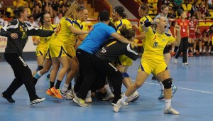 Andreea Taivan (nr.2), handbalistă formată la CSȘ Galați