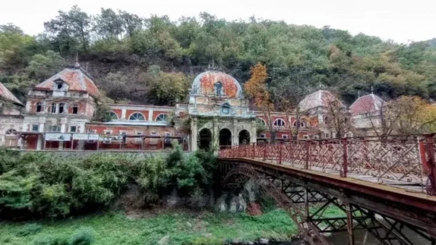 Decizie fără precedent pentru clădirile din Herculane