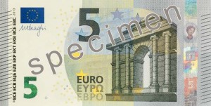 Noua bancnotă de 5 euro va intra în circulaţie în luna mai
