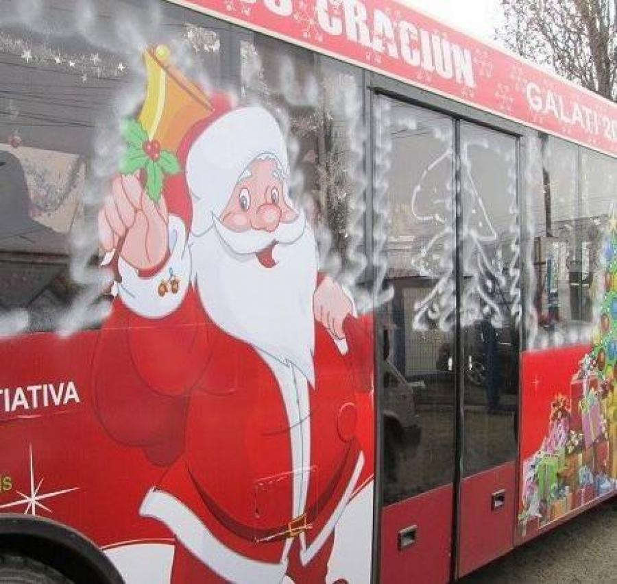 Distracţie cu autobuzul lui Moş Crăciun