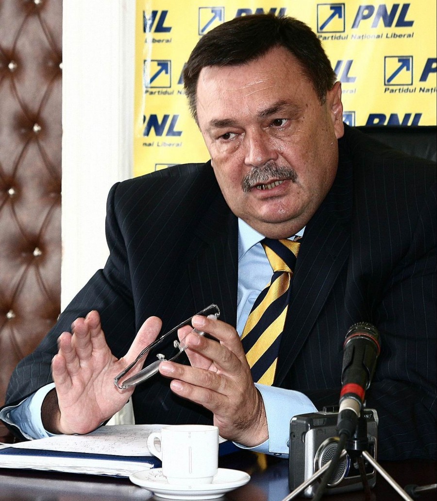 Victor Paul Dobre, singurul candidat la şefia PNL Galaţi. Primarul Marius Stan a abandonat lupta