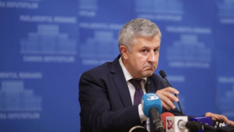 Ialtă întrebare!