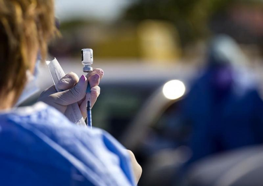 COVID-19. Peste jumătate din vaccinări au avut loc la mall