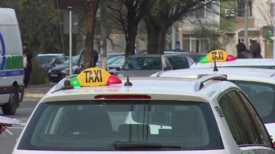 Taximetriștii gălățeni au majorat tarifele