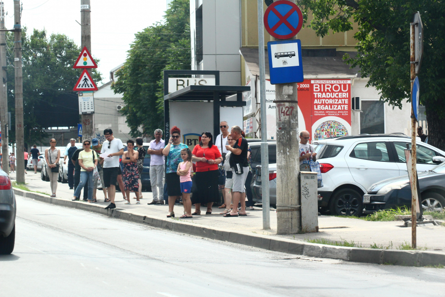 Când se revine la programul normal de transport public local