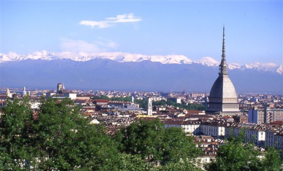 Locuinţe sociale pentru românii din Torino
