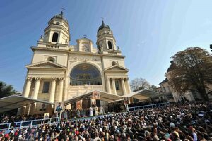 Cum poţi ajunge la Iaşi, în pelerinaj la Sfânta Parascheva