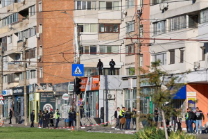 Ajutoare de urgenţă pentru gălăţenii afectaţi de explozia provocată de dronă