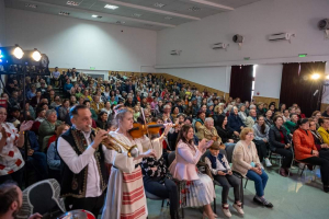 Vineri, 19 aprilie 2024, a avut loc un eveniment de suflet în micuțul oraș, Târgul Bujor.