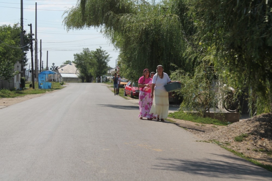 FOTO/ Cum e viaţa în ţigănia căldărarilor iveşteni. De vorbă cu bulibaşa