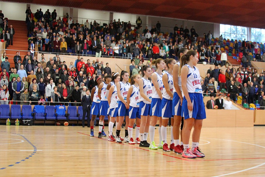 Zi plină la Sala Sporturilor: Joacă CSU, Arcada şi Phoenix