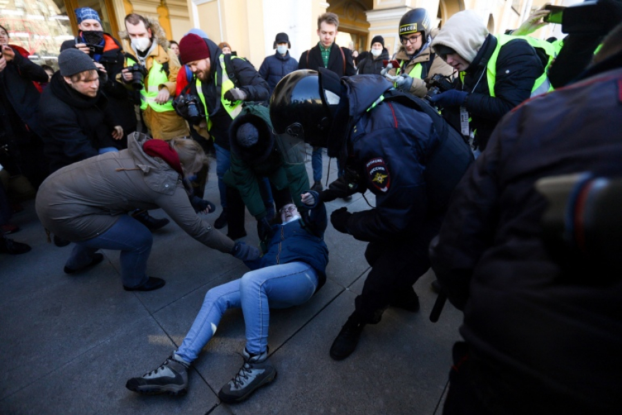 Proteste în zeci de localități din Rusia. Peste 1.000 de manifestanți ar fi fost reținuți