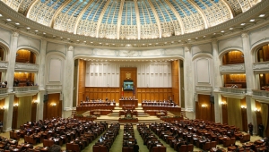 Iniţiative şi curiozităţi legislative ale senatorilor gălăţeni, în trei ani de mandat