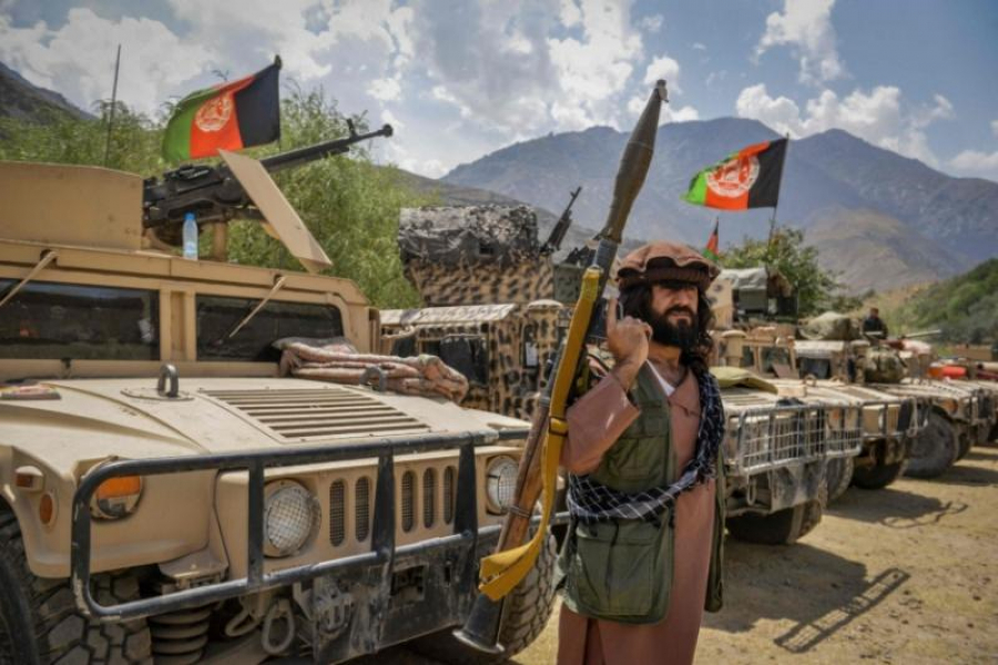 Talibanii asediază Valea Panjshir