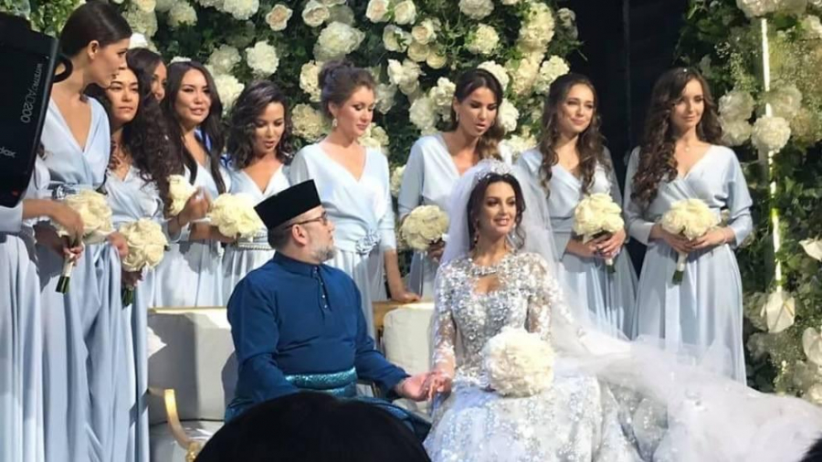 Sultanul Malaeziei a abdicat după ce s-a căsătorit cu ”Miss Moscova”