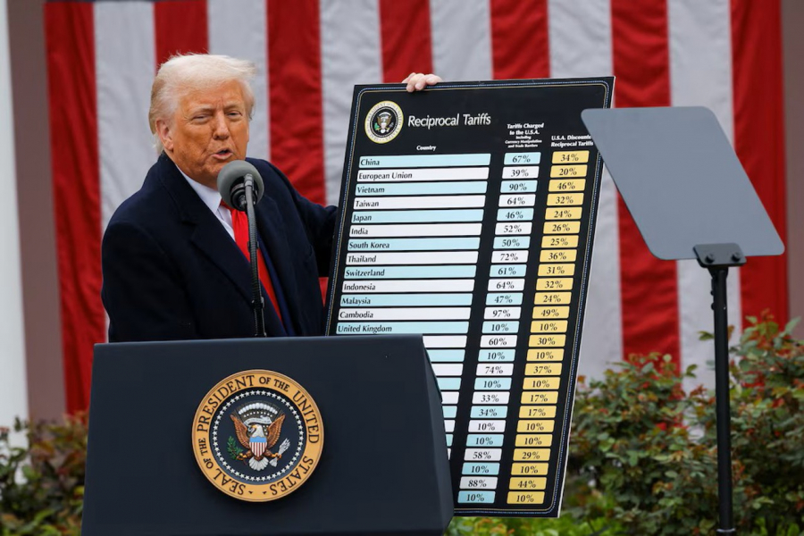 Trump anunță un nou mare val de taxe vamale