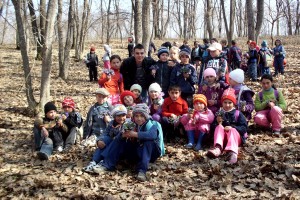 FOTO / Povestea învăţătorului din Rădeşti care este şi &quot;profesor&quot; de distracţie într-un club din Galaţi