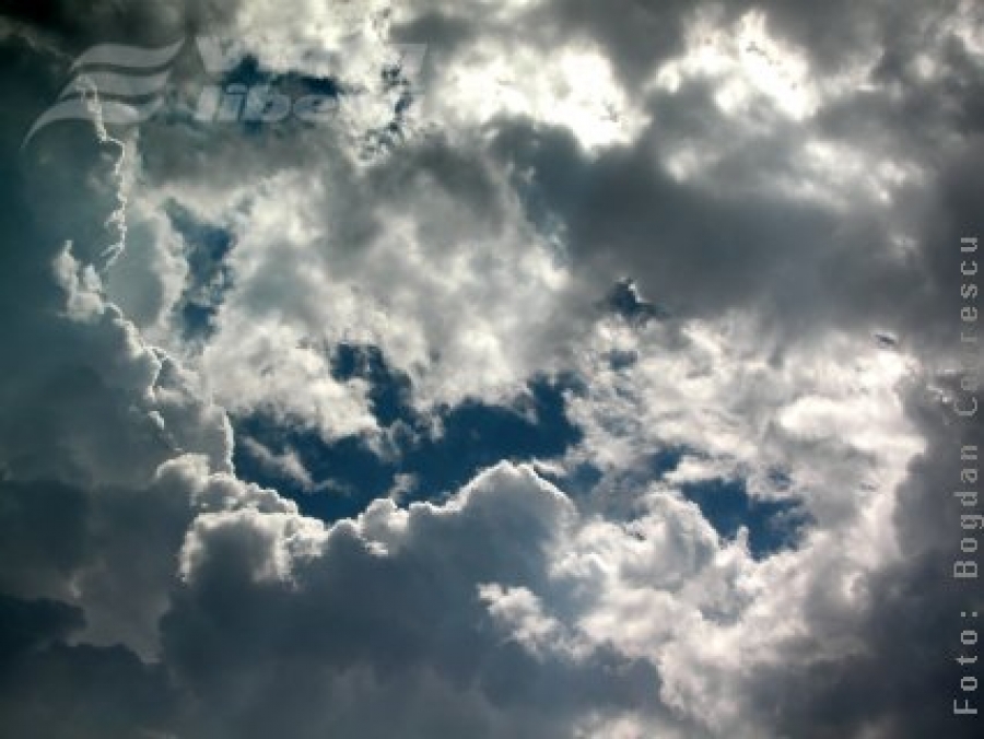 Nori pe cerul lui 1 Mai gălăţean