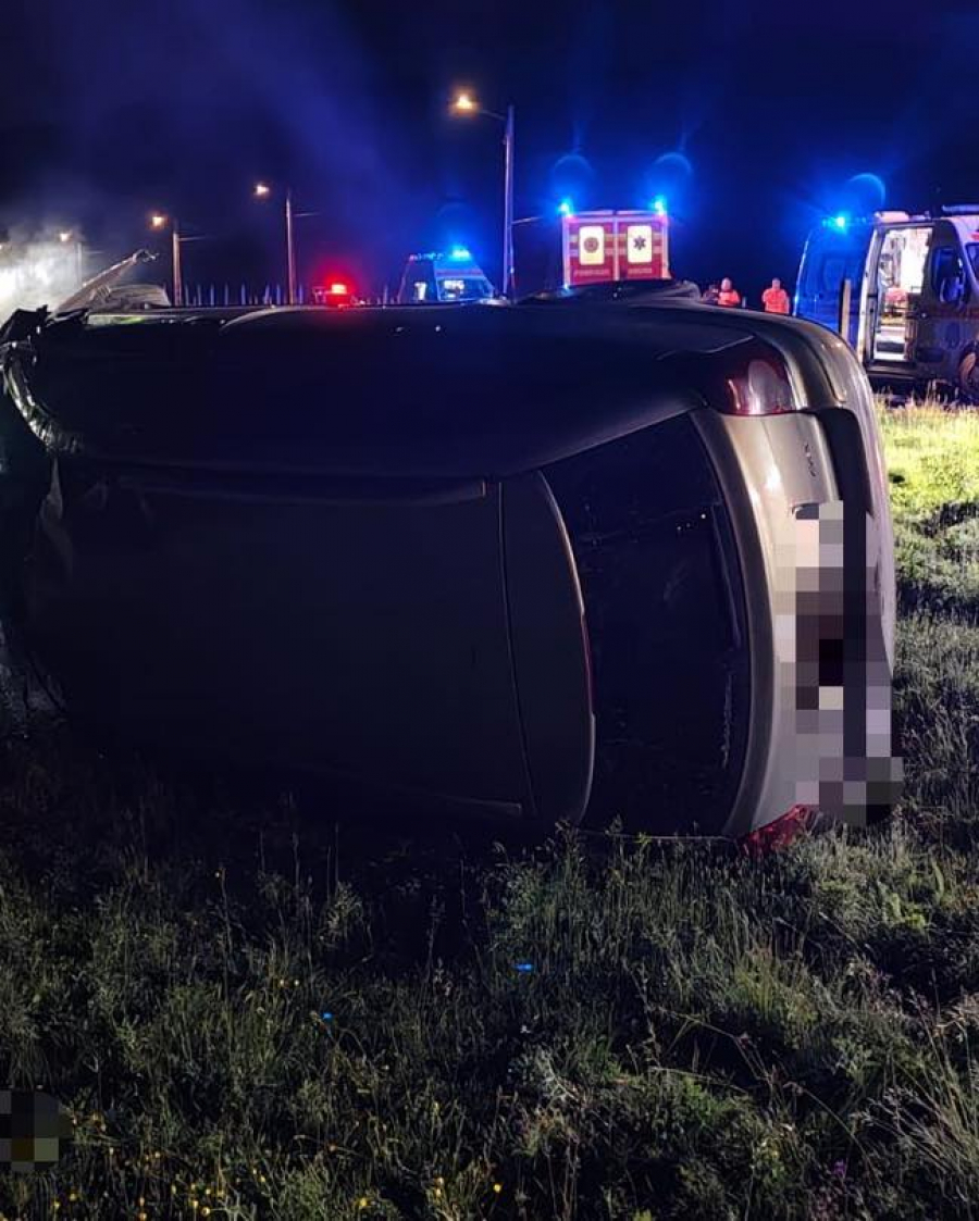Accident cu cinci victime, din cauza vitezei. Trei răniți sunt minori