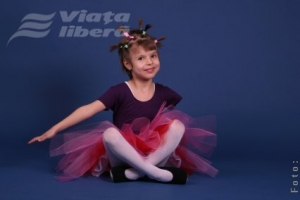 „V-aş îmbrăţişa pe toţi cu ambele mâini”