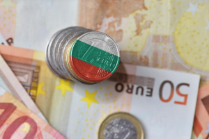 Bulgaria amână planul de aderare la euro