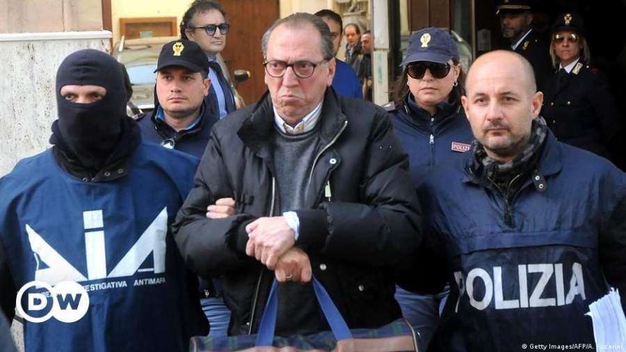 Capul mafiei Cosa Nostra, arestat după 30 de ani de căutări