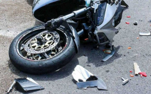 UPDATE: Accident grav pe Coșbuc. Un motociclist a murit